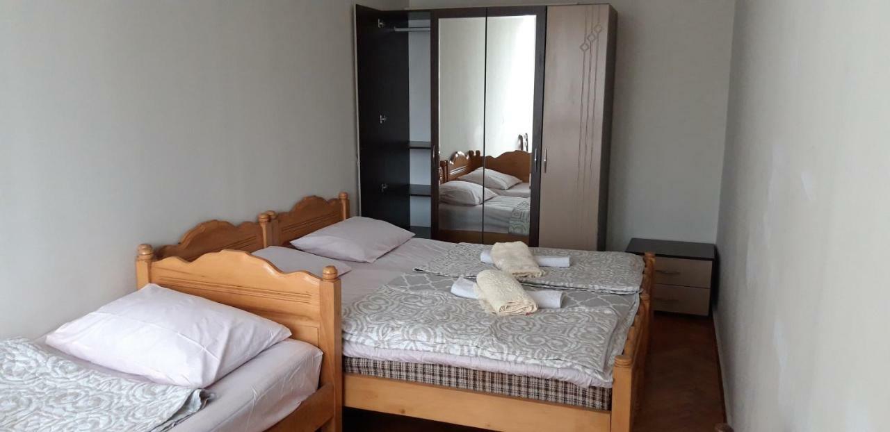 Naira Apartment Μπατούμι Εξωτερικό φωτογραφία