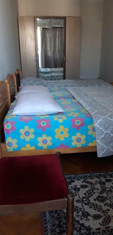 Naira Apartment Μπατούμι Εξωτερικό φωτογραφία